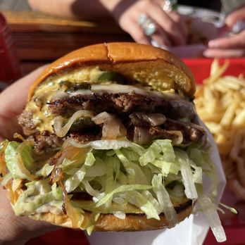 Dang Burger - Hot dang burger - Burgers Near Me - Carpinteria, California