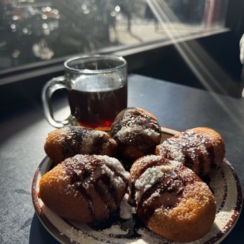 Break Your Fast - 5 Piece Beignets - American Near Me - Union City, California