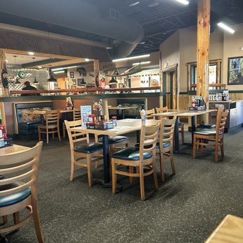Black Bear Diner Mesquite - Interior - Diners Near Me - Mesquite, Texas Black Bear Diner Mesquite - Interior - Diners Near Me - Mesquite, Texas