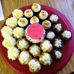 My cupcake platter!! Yumm My cupcake platter!! Yumm