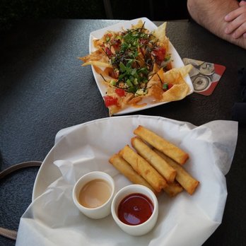 Yard House - Happy hour - New American Near Me - Phoenix, Arizona