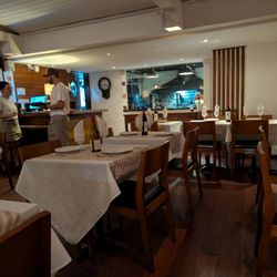 La Bardot - Indoor seating area - La Bardot
