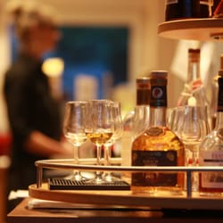 Klenk Zigarrenkultur - edelste Spirituosen: Whisky, Rum, Cognac, Brandy, Portein, usw.