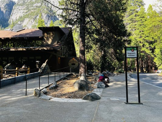 Degnan's Kitchen by null