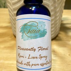 Saia Wholistic - Pleasantly Floral Room and Linen Spray