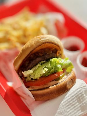 In-N-Out Burger by null