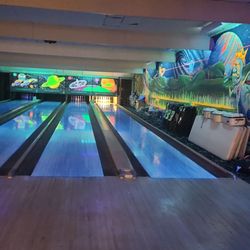 Perry Bowl - Glow bowling available