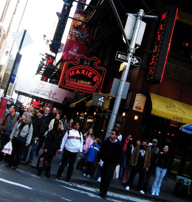 MAXIE’S DELICATESSEN CLOSED Updated June 2024 20 Photos & 77