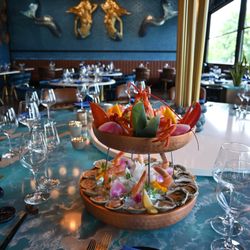 Blue Pearl - Raw Bar, Crudo, the seafood options are endless.