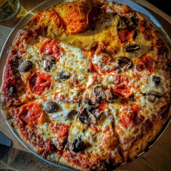 Yard House - mushroom and Pepperoni Pizza - New American Near Me - Troy, Michigan Yard House - mushroom and Pepperoni Pizza - New American Near Me - Troy, Michigan