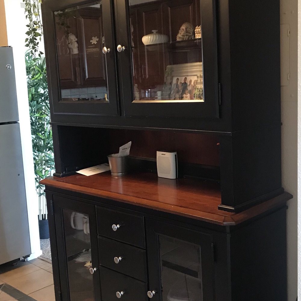 Lynn's World Quality Consignment - Furniture Stores Near Me - Las Vegas, Nevada Lynn's World Quality Consignment - Furniture Stores Near Me - Las Vegas, Nevada