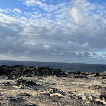 Dragon's Teeth - Coastline - Local Flavor Near Me - Kapalua, Hawaii
