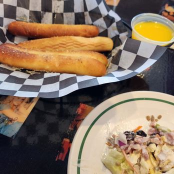 Rockstar Pizza - Pizza Near Me - Brownsburg, Indiana Rockstar Pizza - Pizza Near Me - Brownsburg, Indiana