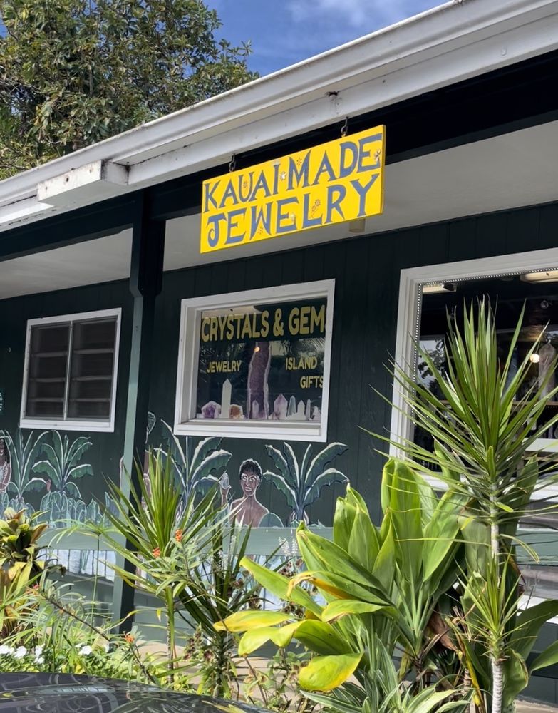 CRYSTALS & GEMS GALLERY Updated October 2024 38 Photos & 22 Reviews