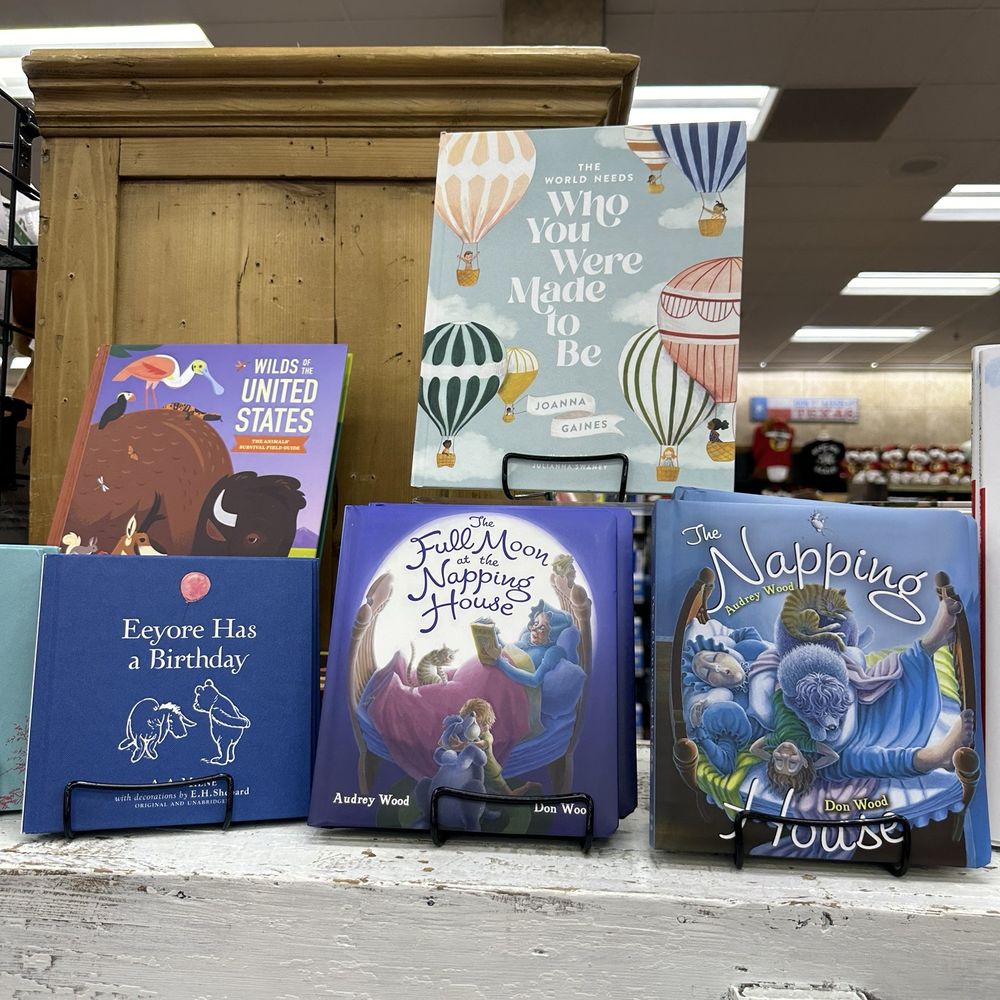 Buc-ee's - Books - Gas Stations Near Me - Temple, Texas