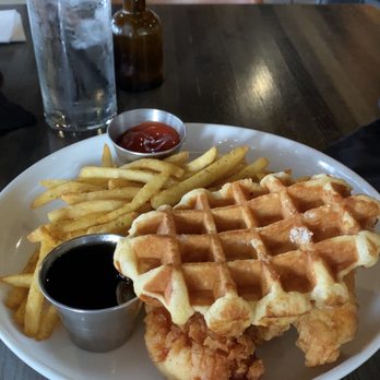 Oak 36 Bar & Kitchen - Chicken and waffles - Bars Near Me - Savannah, Georgia Oak 36 Bar & Kitchen - Chicken and waffles - Bars Near Me - Savannah, Georgia