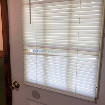Patoka 4 Seasons Resort - This is the blind that is "broken" and for which I was charged $25. - Resorts Near Me - Eckerty, Indiana Patoka 4 Seasons Resort - This is the blind that is "broken" and for which I was charged $25. - Resorts Near Me - Eckerty, Indiana