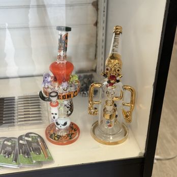 The Plug Smoke Shop East - Vape Shops Near Me - Mesa, Arizona The Plug Smoke Shop East - Vape Shops Near Me - Mesa, Arizona