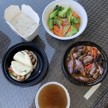 Reren Lamen & Bar - Chicken Bun Sandwich, Not Your Mama's Eggplant and Buddha Style Lamen - Ramen Near Me - Washington, DC, District of Columbia