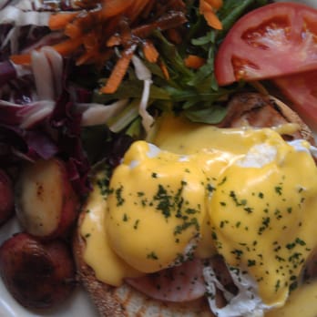 Via Della Pace - Eggs Benedict with Canadian Bacon, side of something. tomatoes and red potatoes. - Italian Near Me - New York, New York Via Della Pace - Eggs Benedict with Canadian Bacon, side of something. tomatoes and red potatoes. - Italian Near Me - New York, New York
