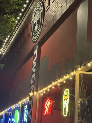 Twenty First Ave Kitchen & Bar by null