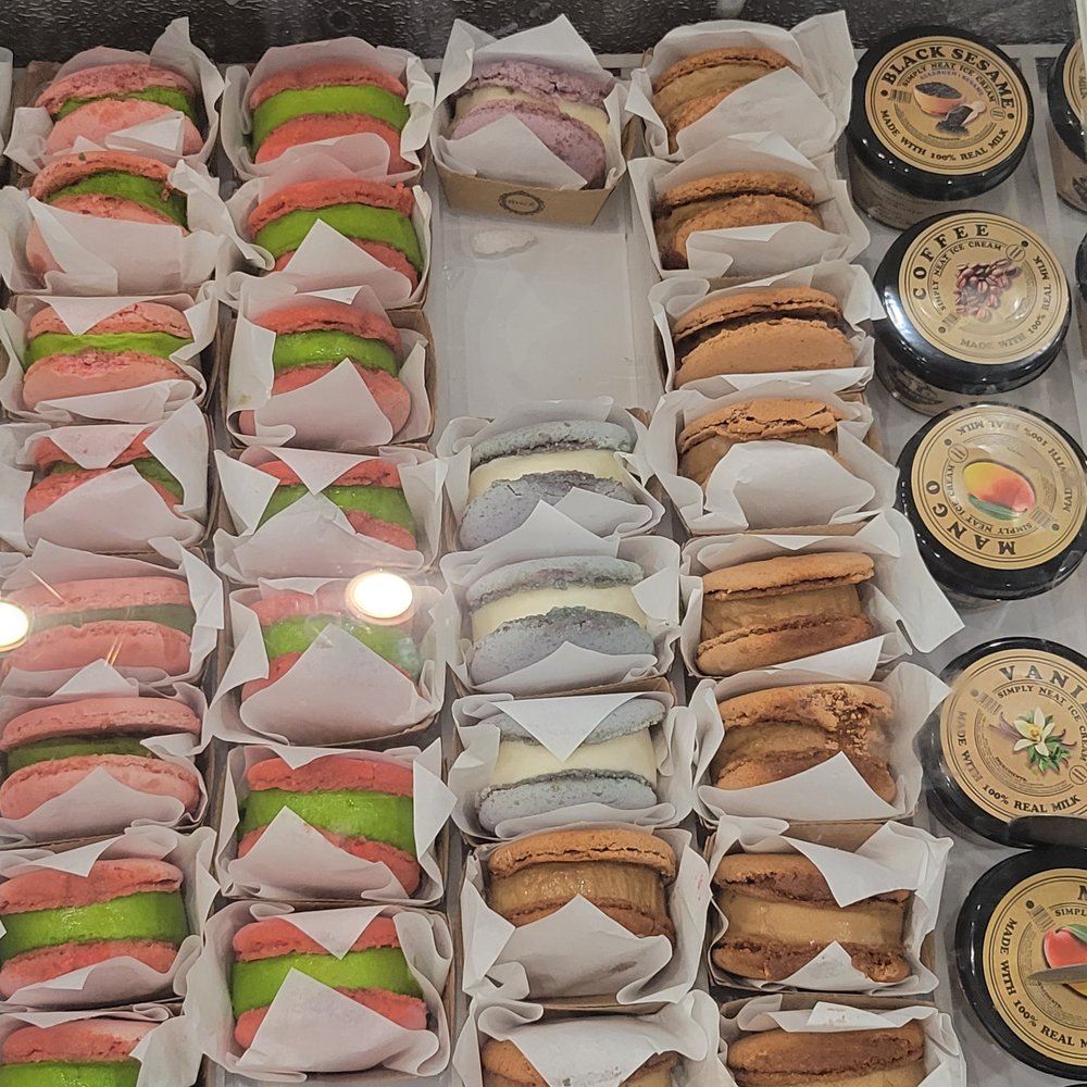 Momo Bakery - not so good looking ice cream - Bakeries Near Me - Monterey Park, California