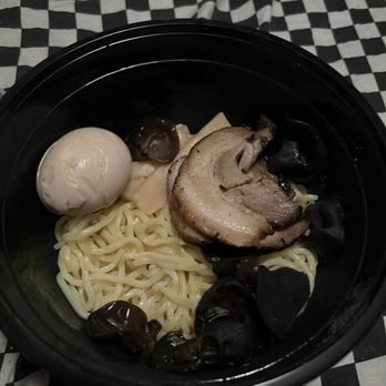 Ramen 101 - Tonkotsu ramen with no bean sprouts or green onion - Ramen Near Me - Vallejo, California Ramen 101 - Tonkotsu ramen with no bean sprouts or green onion - Ramen Near Me - Vallejo, California