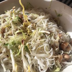 Spring Rolls - Chicken Lemongrass Vermicelli Noodles