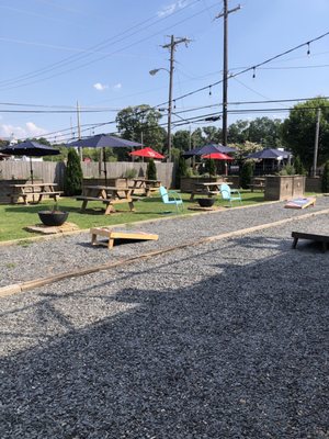 Hapeville Corner Tavern by null