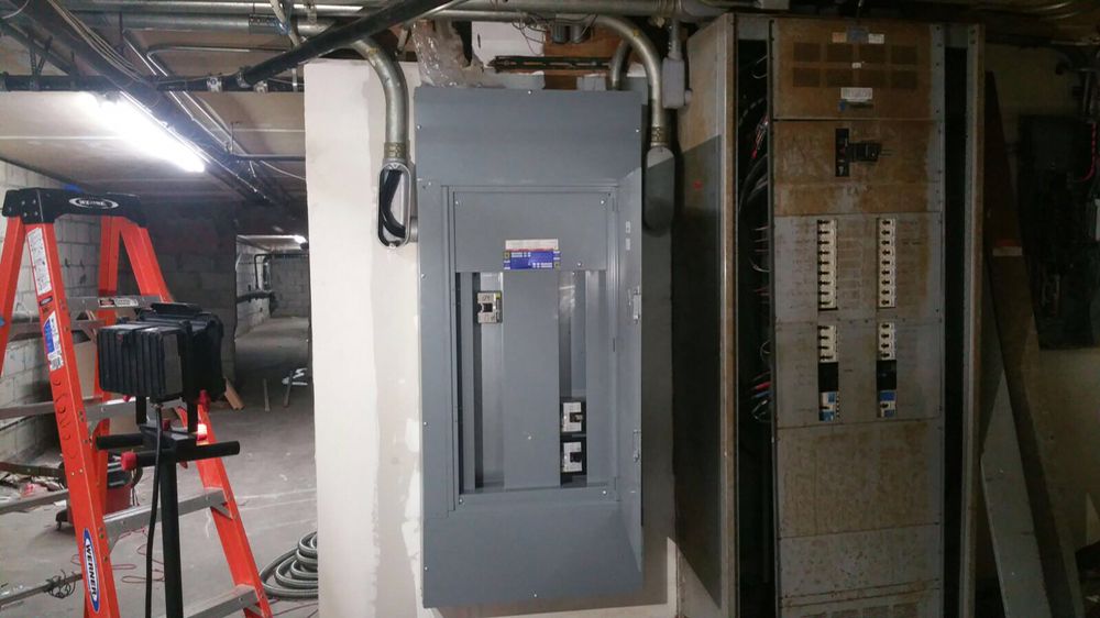 Slide of Sixtos Electrical