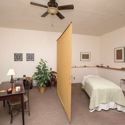 Janus Massage & Yoga