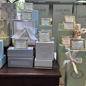 Ladurée - The beautiful boxes for your deserts - Macarons Near Me - Paris, 75