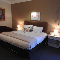 Heritage Motor Inn