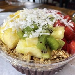 Acai bowl with pineapple kiwi and strawberries Acai bowl with pineapple kiwi and strawberries