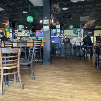 Salt Hill Pub - Music Venues Near Me - Lebanon, New Hampshire Salt Hill Pub - Music Venues Near Me - Lebanon, New Hampshire