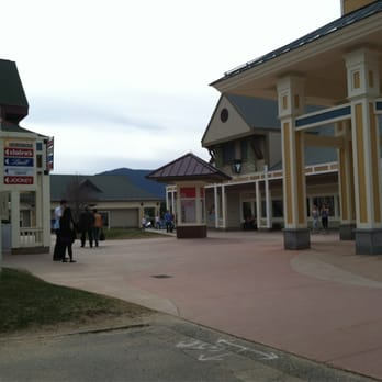 Settlers Green - Shopping Centers Near Me - North Conway, New Hampshire