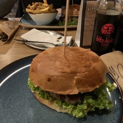 Lenok's Burger - Monatsburger Kürbis Feta (13,90€)