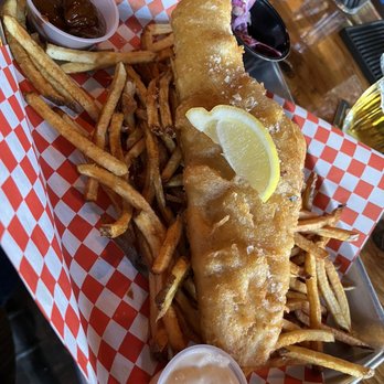 Pints & Union - Fish & Chips - Pubs Near Me - New Albany, Indiana