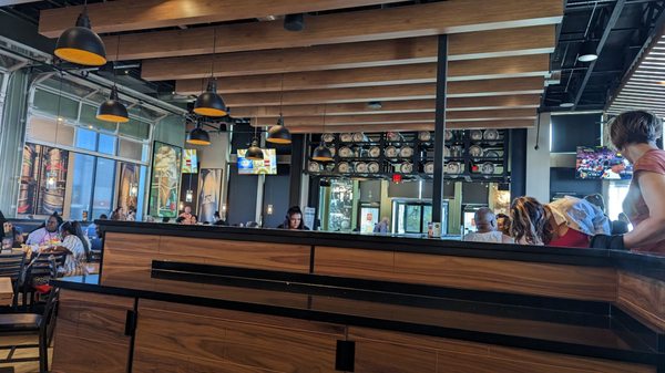 BJ's Restaurant & Brewhouse by null