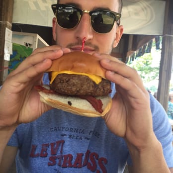 Tilton Hilton - Bacon bbq burger! - Bars Near Me - Lakeview, Ohio Tilton Hilton - Bacon bbq burger! - Bars Near Me - Lakeview, Ohio