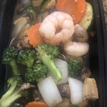 Thai Basil - Ahwatukee - Garlic Shrimp - Thai Near Me - Phoenix, Arizona