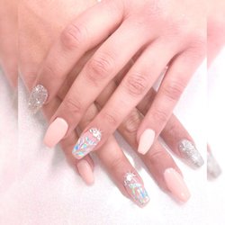 Thanh’s Nails and Beauty