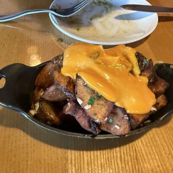 Bar Acuda - Papas Ajo - Tapas Bars Near Me - Hanalei, Hawaii Bar Acuda - Papas Ajo - Tapas Bars Near Me - Hanalei, Hawaii