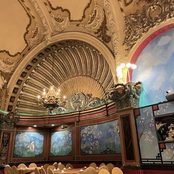 Empire Garden Restaurant - Stunning theatrical setting. - Dim Sum Near Me - Boston, Massachusetts