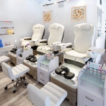 Salon Spa 300 - New pedicure chairs with integrated massage - Hair Salons Near Me - Boca Raton, Florida Salon Spa 300 - New pedicure chairs with integrated massage - Hair Salons Near Me - Boca Raton, Florida