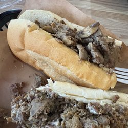 Best of Philly Cheesesteak - Cheesesteak with mushrooms