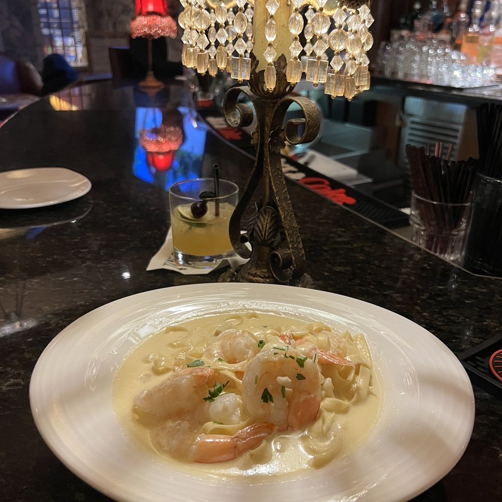 Cin Cin Bar & Lounge - Fettuccine Alfredo with shrimp - Lounges Near Me - Reno, Nevada