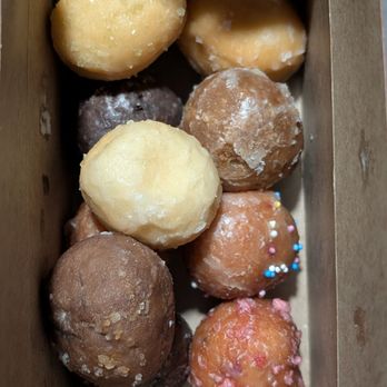 Tim Hortons - Ten-pack of assorted Timbits - Bakeries Near Me - Newmarket, Ontario