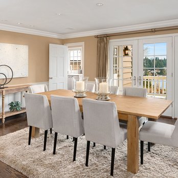 Seattle Staged To Sell - A Neutral Transitional Staging Design for this dining room kept the focus on the views. - Home Staging Near Me - Seattle, Washington Seattle Staged To Sell - A Neutral Transitional Staging Design for this dining room kept the focus on the views. - Home Staging Near Me - Seattle, Washington