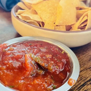 Blanco Cocina + Cantina - Upon being seated you can snack on authentic chips & sweet salsa. Photo taken 10/2022 - Tacos Near Me - Phoenix, Arizona